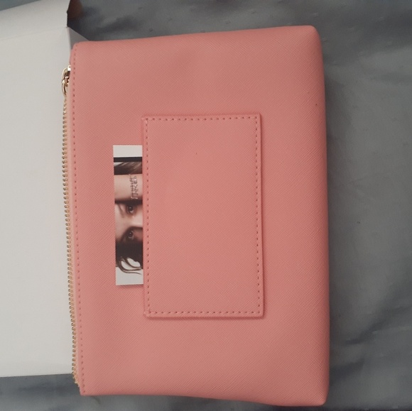 Pandora wristlet and jewelry organizer set. - Picture 8 of 8